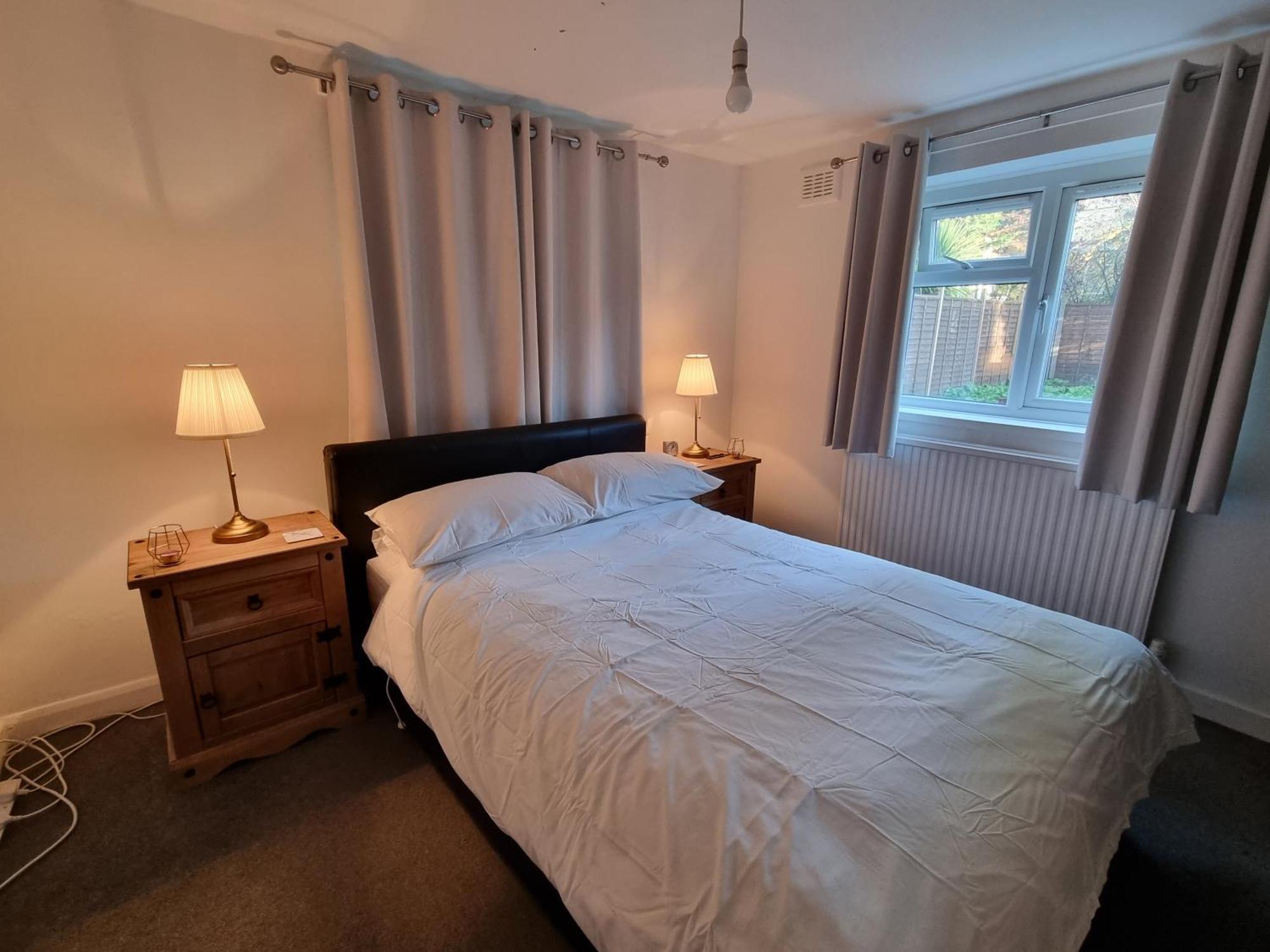 Beautiful Double Room In Acton, West London Kültér fotó